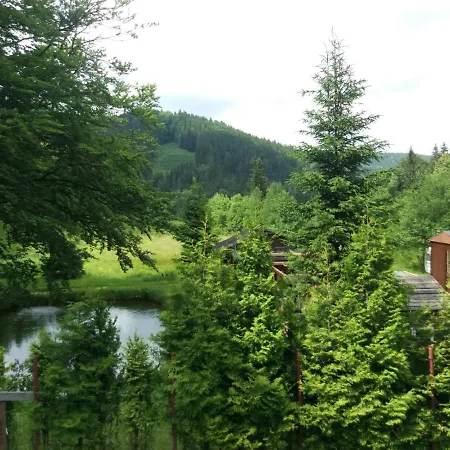 Zbojnicki Ostep-nocleg Trapera Lodge *