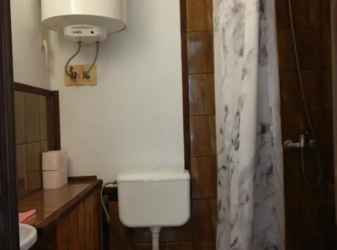 Zbójnicki Ostęp-nocleg Trapera Kletno