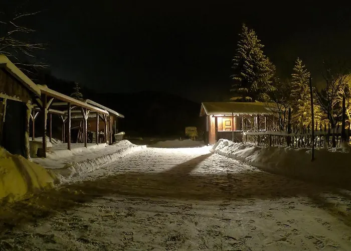 Zbójnicki Ostęp-nocleg Trapera Alojamento de Turismo Selvagem